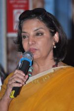 Shabana Azmi at International Girl Child Day event in Mumbai on 10th Oct 2013 (18)_525773790c3b5.JPG